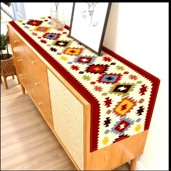 🔥3/$40🔥Navajo/Aztec Design Table Runner - Picture 1 of 2